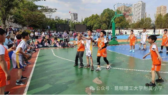 如何帮助青少年篮球运动员处理比赛中的情绪波动_1